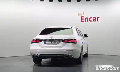 Mercedes-Benz E-Class 2021 2.0 гидро в Москве, миниатюра 4