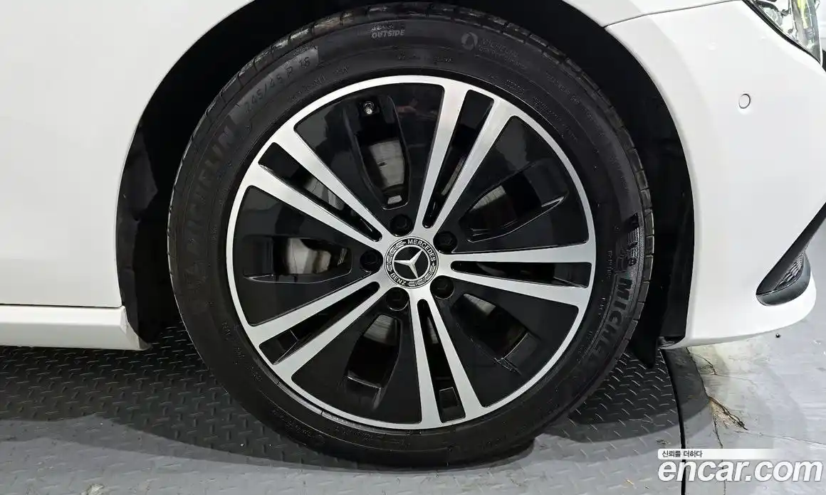 Mercedes-Benz E-Class 2021 2.0 гидро в Москве, фото 5