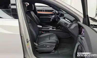 Audi e-tron 2022 0.2 гидро в Москве № 154741, миниатюра 11
