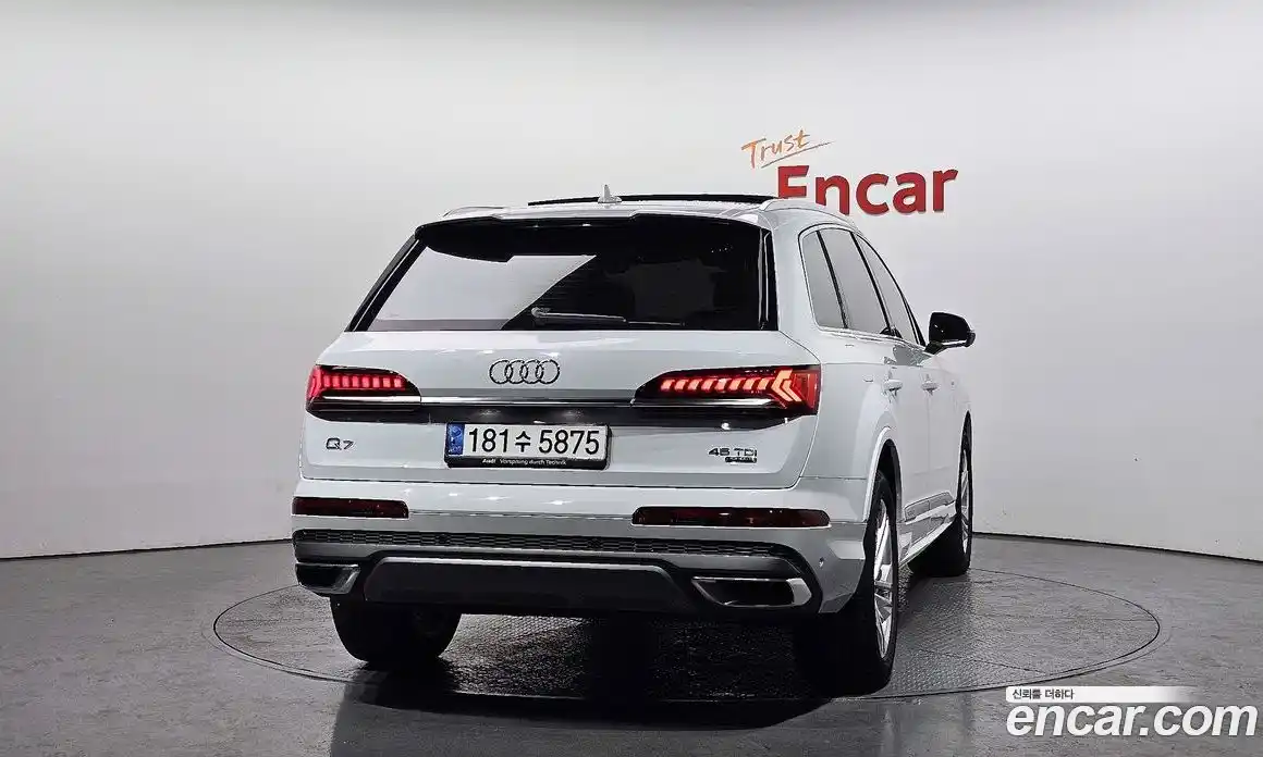 Audi Q7 2021 3.0 гидро в Москве № 162395, фото 4