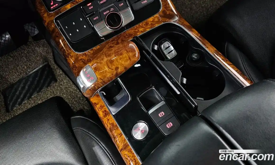 Audi A8 2011 6.3 гидро в Москве № 163569, фото 9