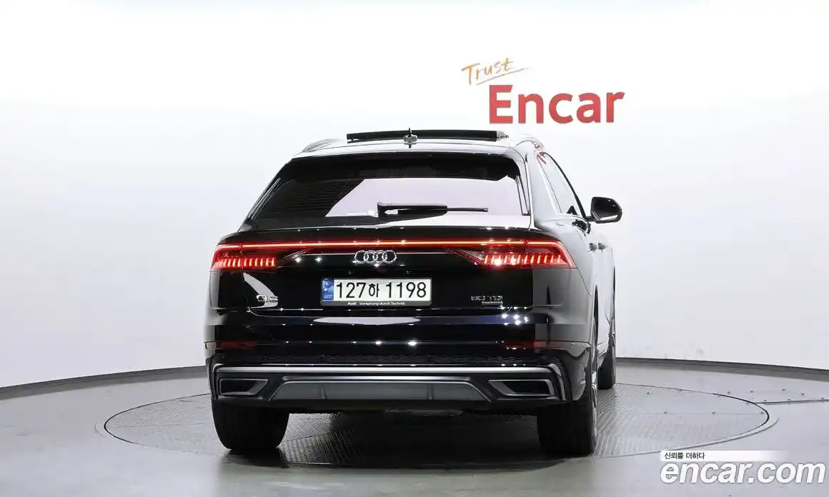 Audi Q8 2021 3.0 гидро в Москве № 163712, фото 4