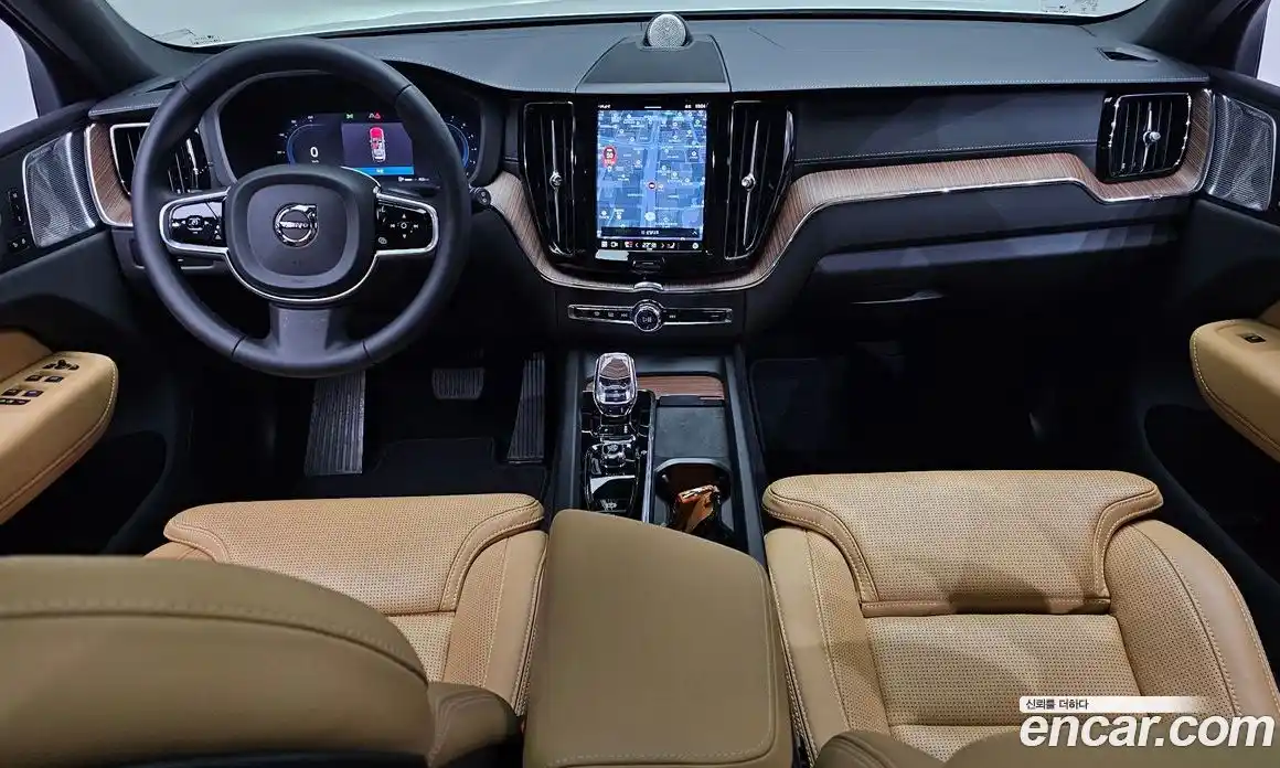 Volvo XC60 2023 2.0 гидро в Москве № 164182, фото 6