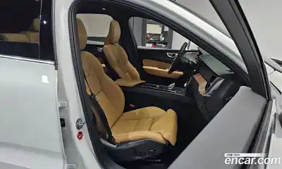 Volvo XC60 2023 2.0 гидро в Москве № 164182, миниатюра 9