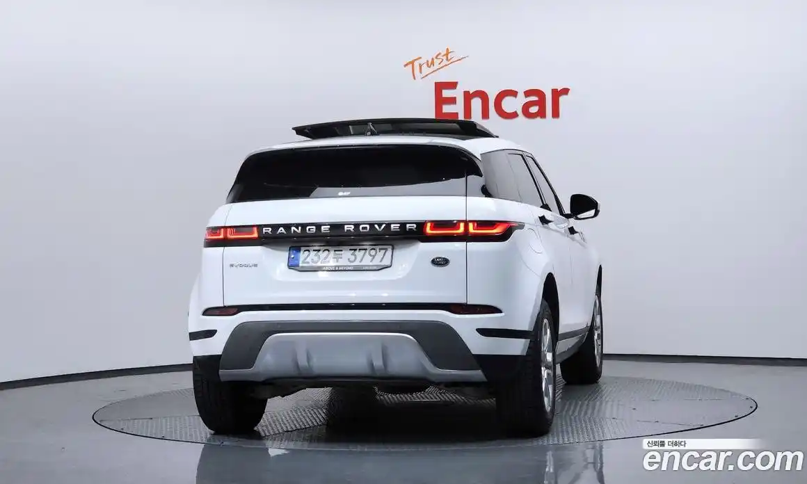 Land Rover Range-Rover Evoque 2022 2.0 гидро в Москве № 166111, фото 4