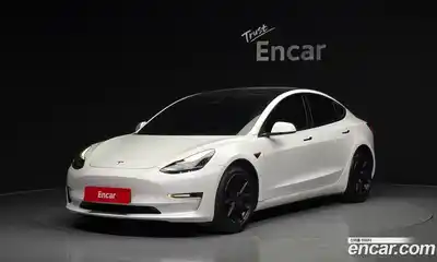 Tesla Model 3, 2022