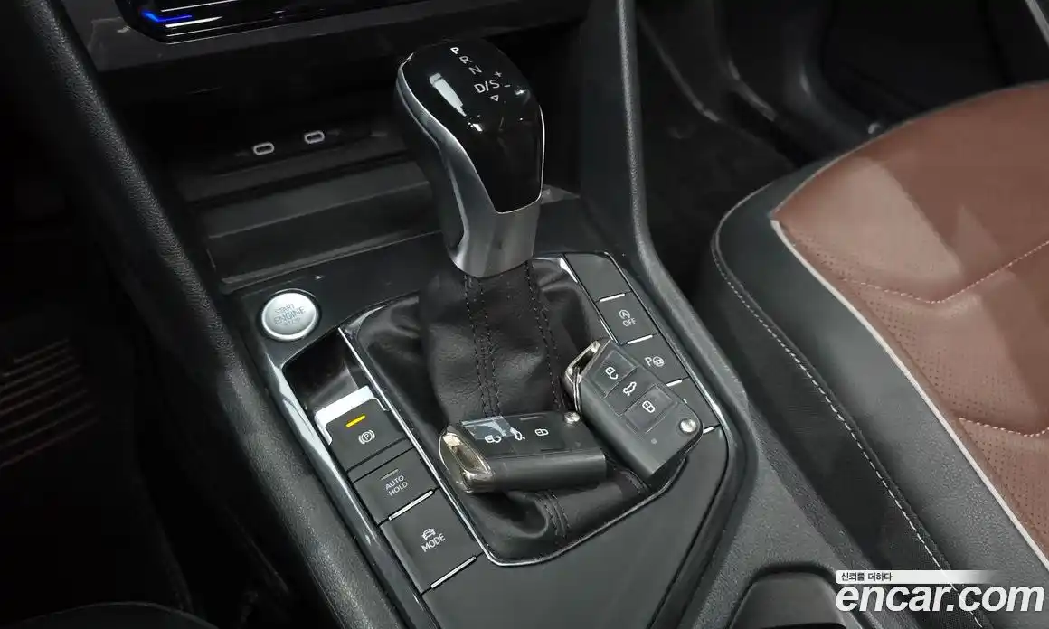 Volkswagen Tiguan 2023 2.0 гидро в Москве № 168478, фото 9