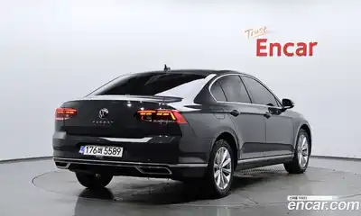Volkswagen Passat, 2021