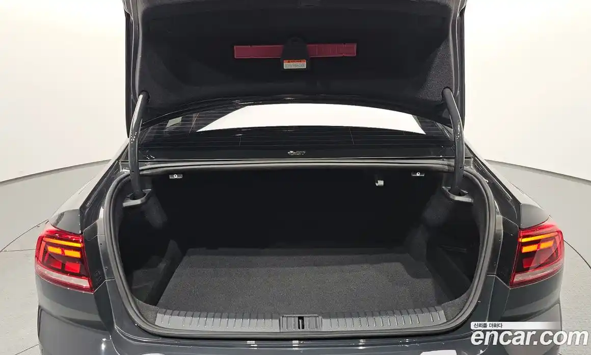 Volkswagen Passat 2021 2.0 гидро в Москве № 168874, фото 19