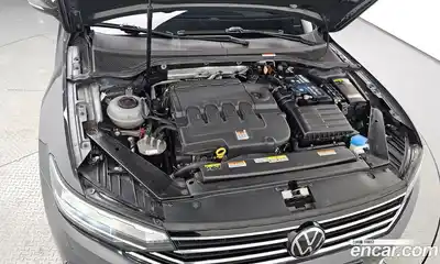 Volkswagen Passat 2021 2.0 гидро в Москве № 168874, миниатюра 5