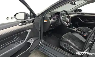 Volkswagen Passat 2021 2.0 гидро в Москве № 168874, миниатюра 9