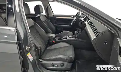 Volkswagen Passat 2021 2.0 гидро в Москве № 168874, миниатюра 10