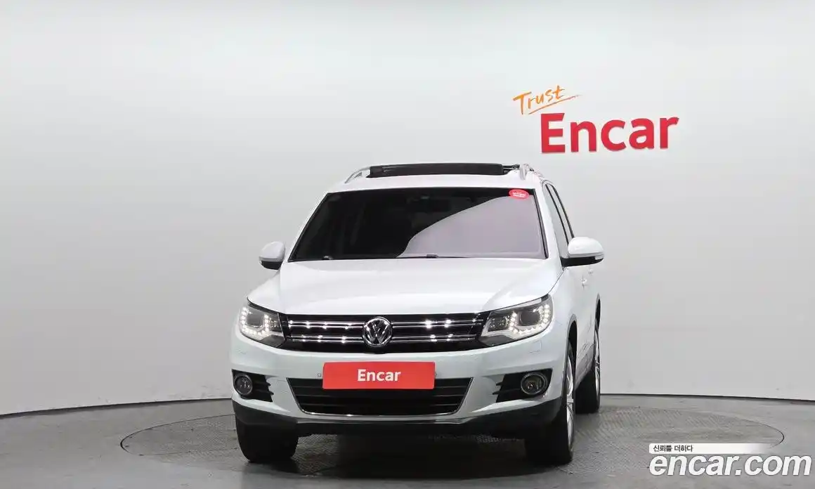 Volkswagen Tiguan 2015 2.0 гидро в Москве № 168957, фото 3