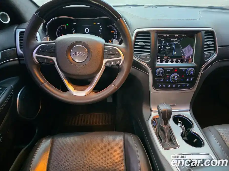 Jeep Cherokee 2018 3.0 гидро в Москве № 170088, фото 9
