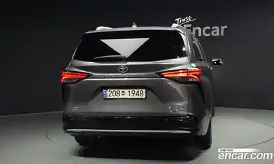 Toyota Sienna 2023 2.5 гидро в Москве № 170267, миниатюра 4
