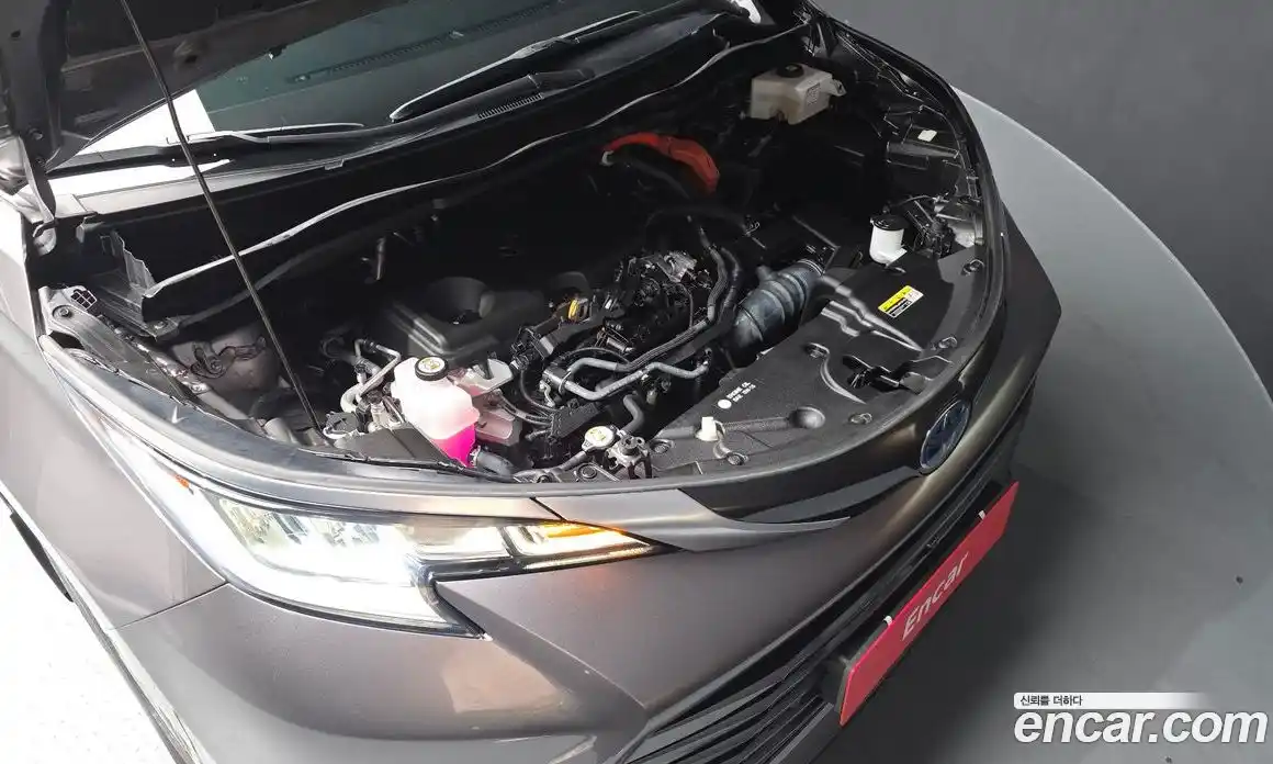 Toyota Sienna 2023 2.5 гидро в Москве № 170267, фото 6