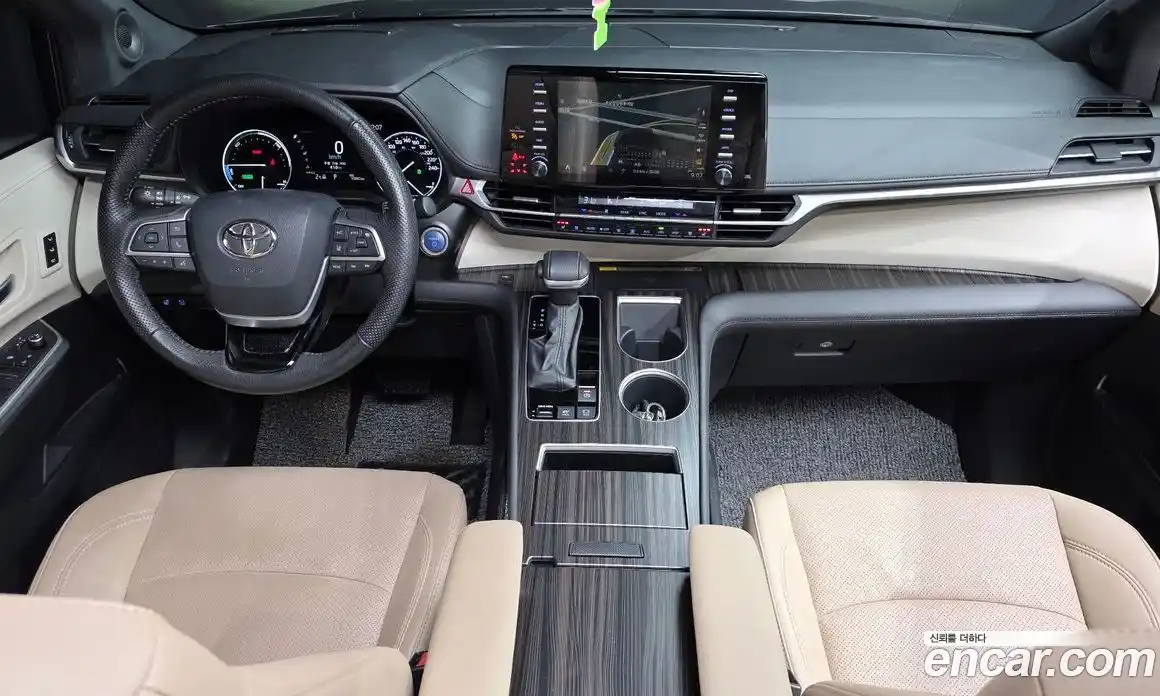 Toyota Sienna 2023 2.5 гидро в Москве № 170267, фото 7