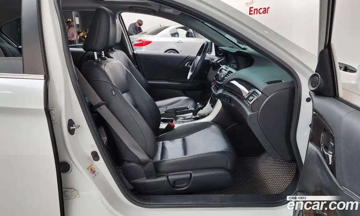 Honda Accord 2013 2.4 гидро в Москве № 170561, фото 11
