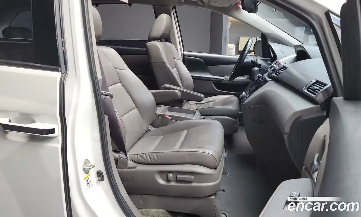 Honda Odyssey 2015 3.5 гидро в Москве № 170675, фото 11