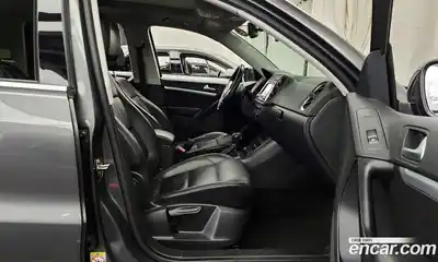 Volkswagen Tiguan 2016 2.0 гидро в Москве № 173491, миниатюра 11