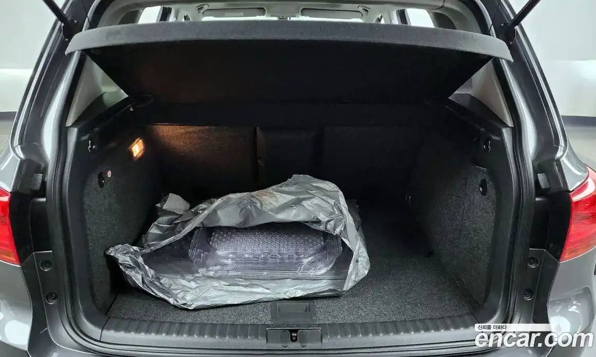 Volkswagen Tiguan 2016 2.0 гидро в Москве № 173491, фото 20