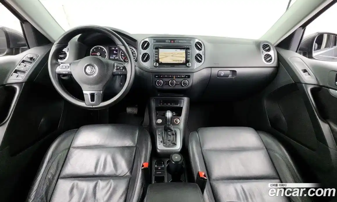 Volkswagen Tiguan 2016 2.0 гидро в Москве № 173491, фото 7
