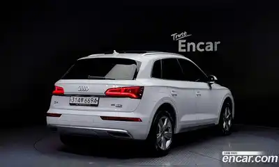 Audi Q5 2020 2.0 гидро в Москве № 183475, миниатюра 2