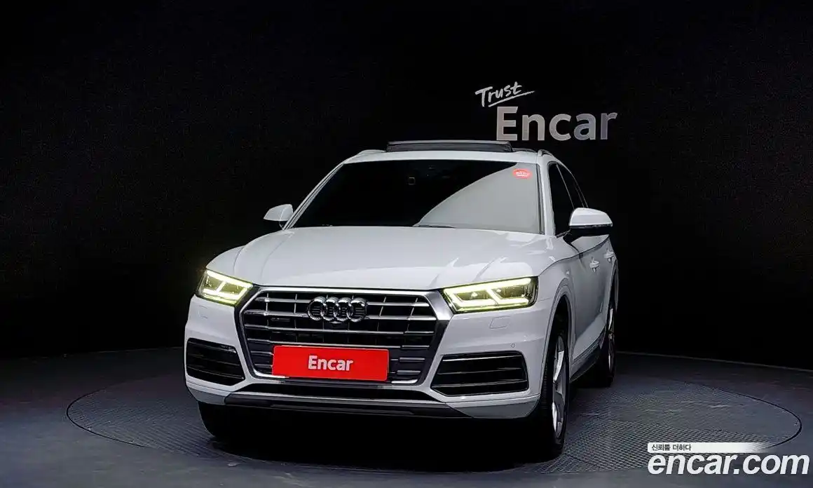 Audi Q5 2020 2.0 гидро в Москве № 183475, фото 3