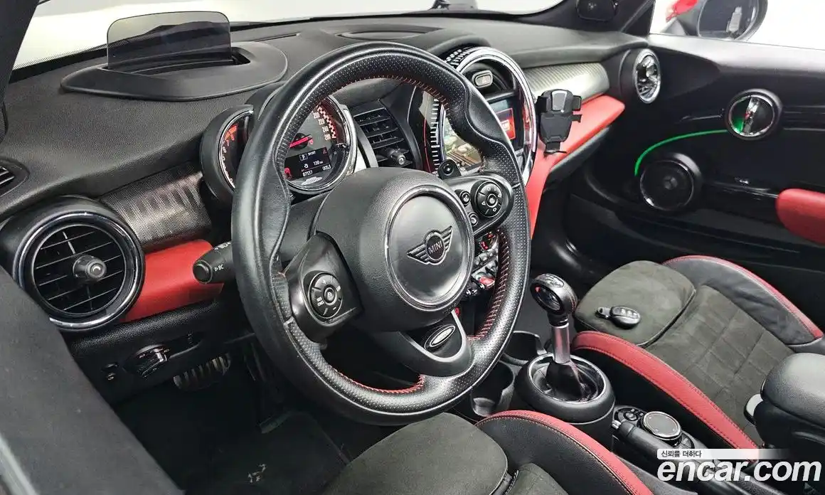 Mini Cooper 2019 2.0 гидро в Москве № 191146, фото 13