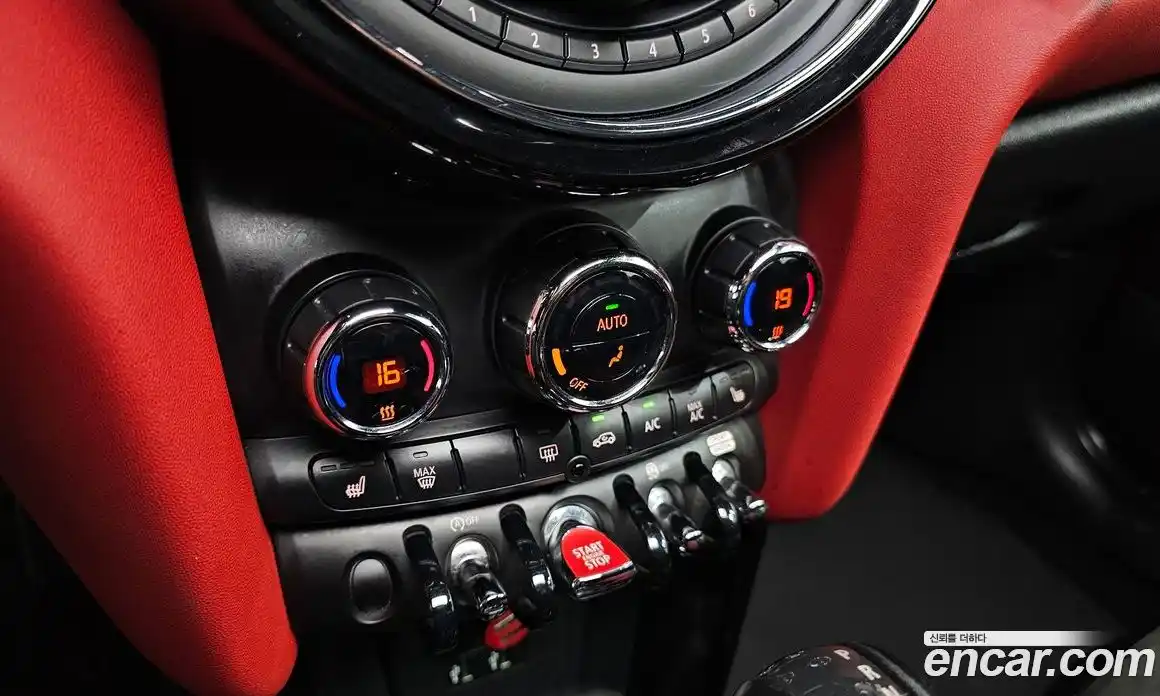 Mini Cooper 2019 2.0 гидро в Москве № 191146, фото 17