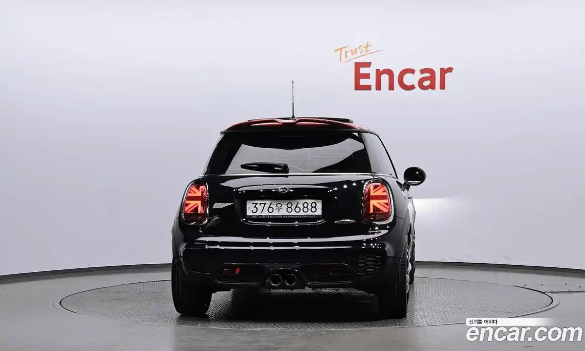 Mini Cooper 2019 2.0 гидро в Москве № 191146, фото 4