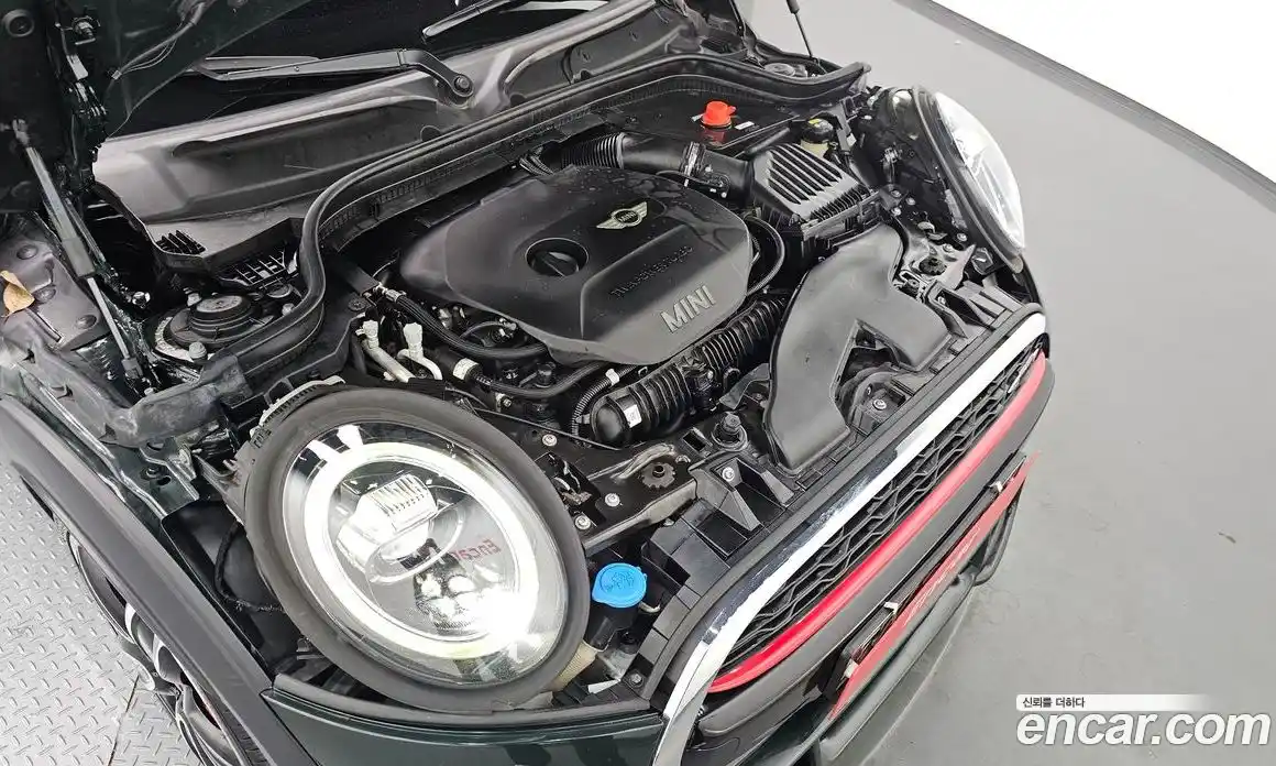 Mini Cooper 2019 2.0 гидро в Москве № 191146, фото 6