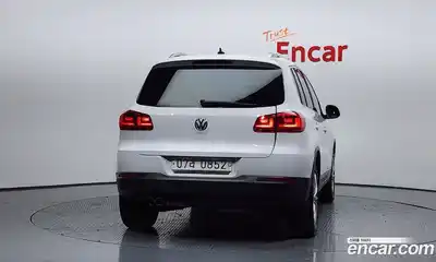 Volkswagen Tiguan 2015 2.0 гидро в Москве № 193331, миниатюра 4