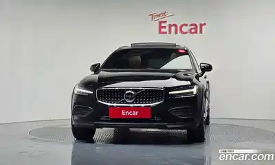 Volvo V60 2020 2.0 гидро в Москве № 196996, миниатюра 3