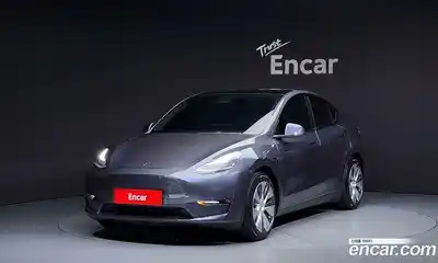 Tesla Model Y, 2021