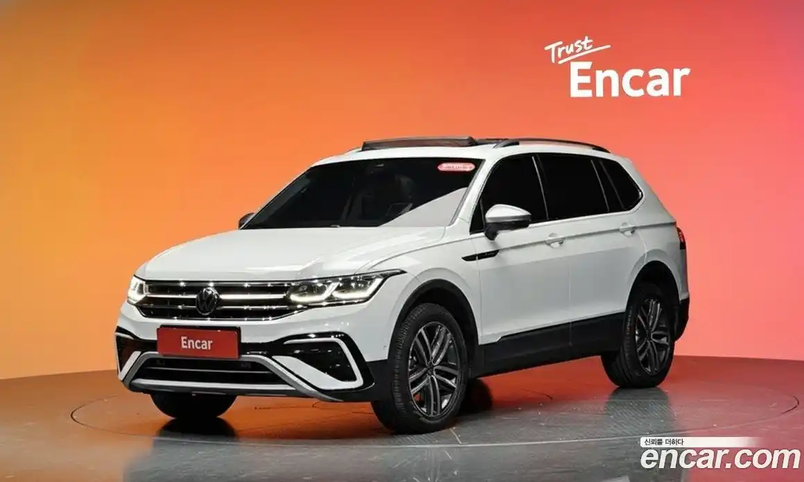 Volkswagen Tiguan 2023 2.0 гидро в Москве № 198921, фото 20
