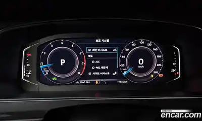 Volkswagen Tiguan 2023 2.0 гидро в Москве № 198921, миниатюра 7