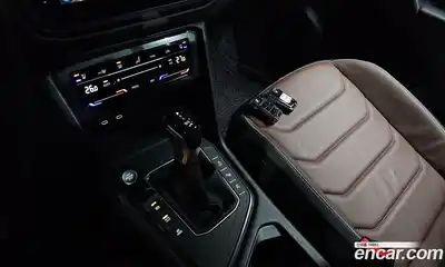 Volkswagen Tiguan 2023 2.0 гидро в Москве № 198921, миниатюра 8