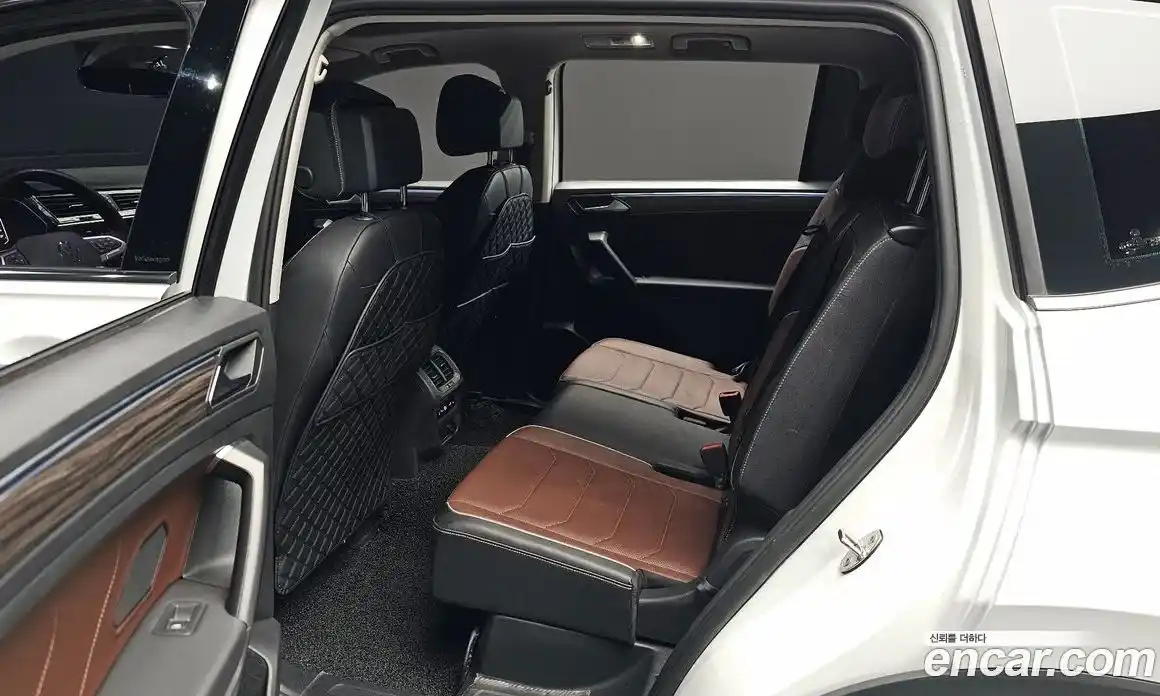 Volkswagen Tiguan 2023 2.0 гидро в Москве № 198921, фото 10