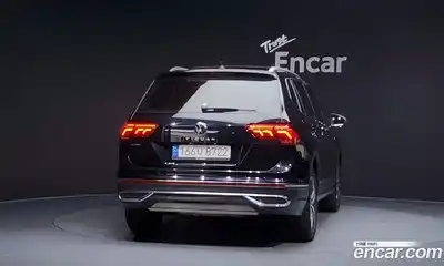 Volkswagen Tiguan 2022 2.0 гидро в Москве № 199161, миниатюра 4