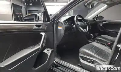 Volkswagen Tiguan 2022 2.0 гидро в Москве № 199161, миниатюра 10
