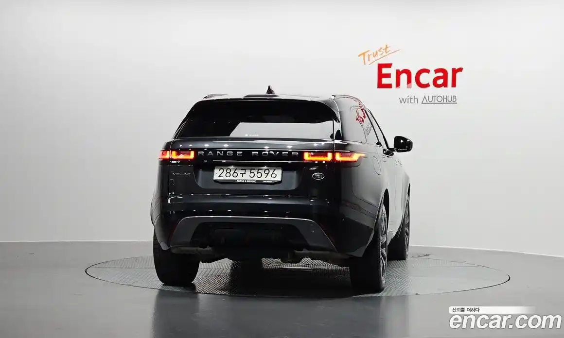 Land Rover Range-Rover Velar 2023 2.0 гидро в Москве № 213327, фото 4