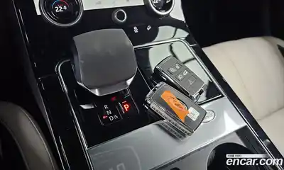 Land Rover Range-Rover Velar 2023 2.0 гидро в Москве № 213327, миниатюра 9