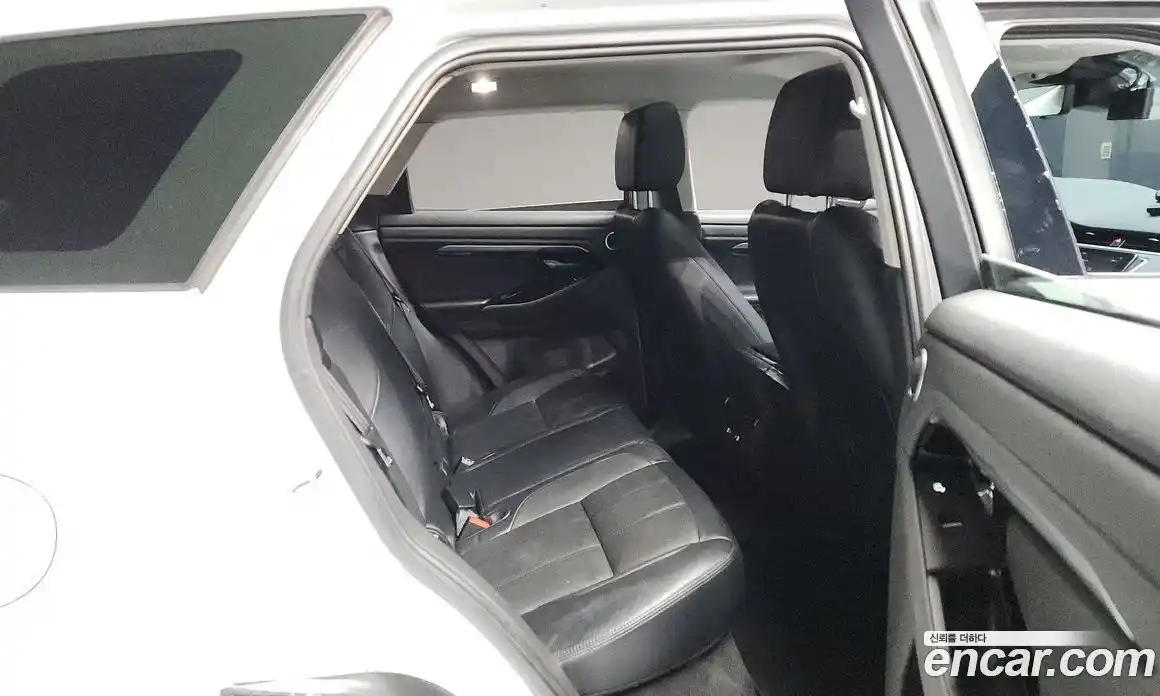 Land Rover Range-Rover Evoque 2020 2.0 гидро в Москве № 213430, фото 12