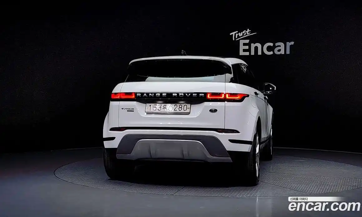 Land Rover Range-Rover Evoque 2020 2.0 гидро в Москве № 213430, фото 4