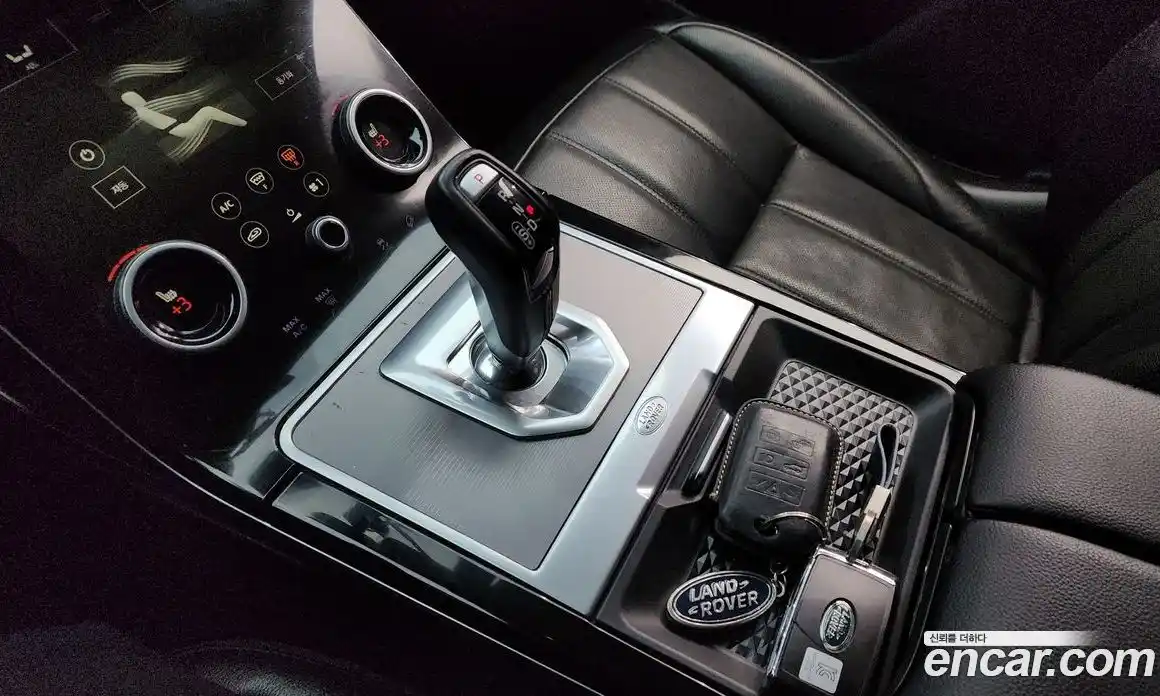 Land Rover Range-Rover Evoque 2020 2.0 гидро в Москве № 213430, фото 9