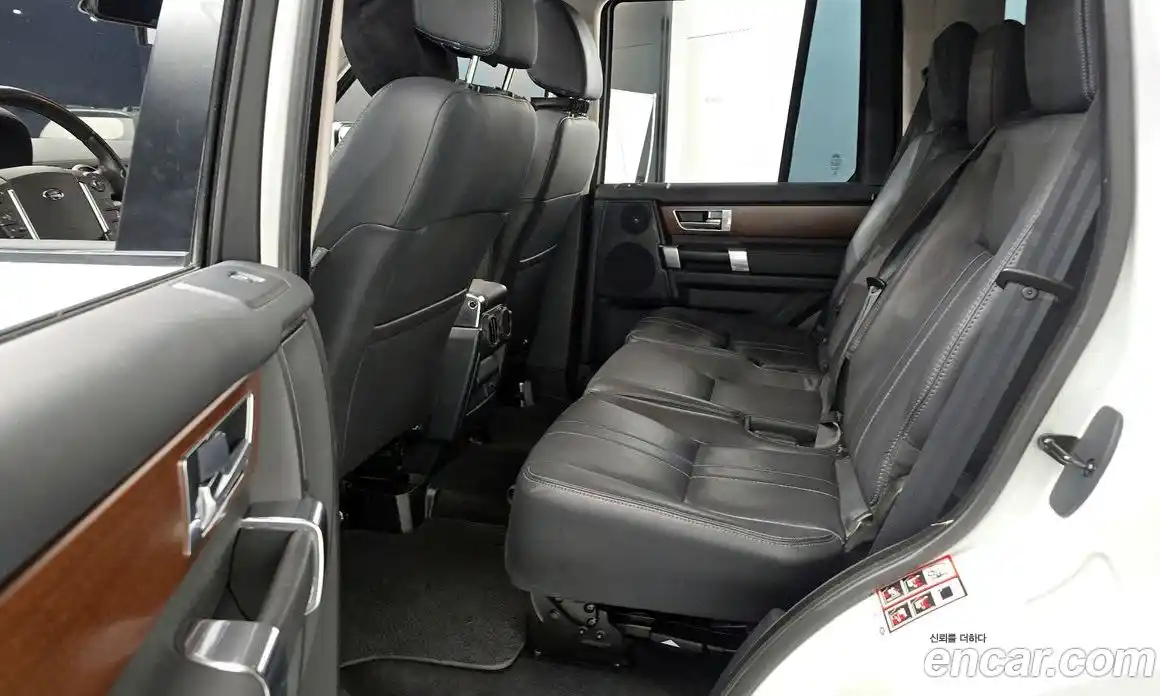 Land Rover Discovery 2016 3.0 гидро в Москве № 213620, фото 13