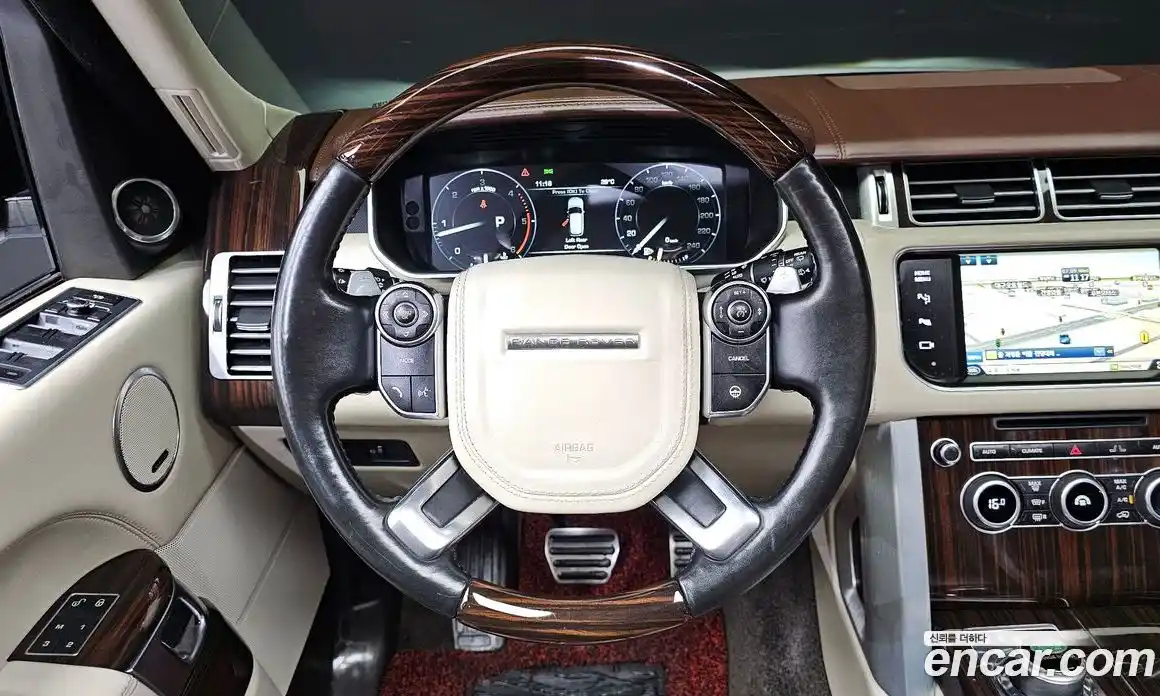 Land Rover Range-Rover 2015 4.4 гидро в Москве № 213712, фото 13