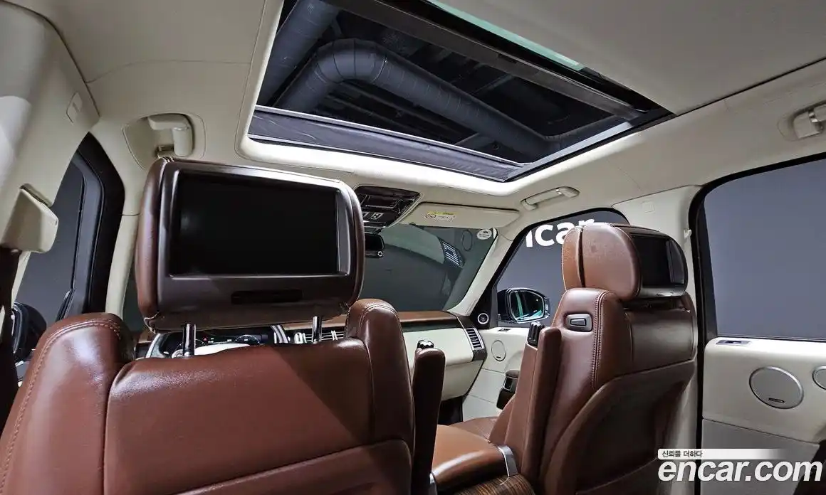 Land Rover Range-Rover 2015 4.4 гидро в Москве № 213712, фото 19