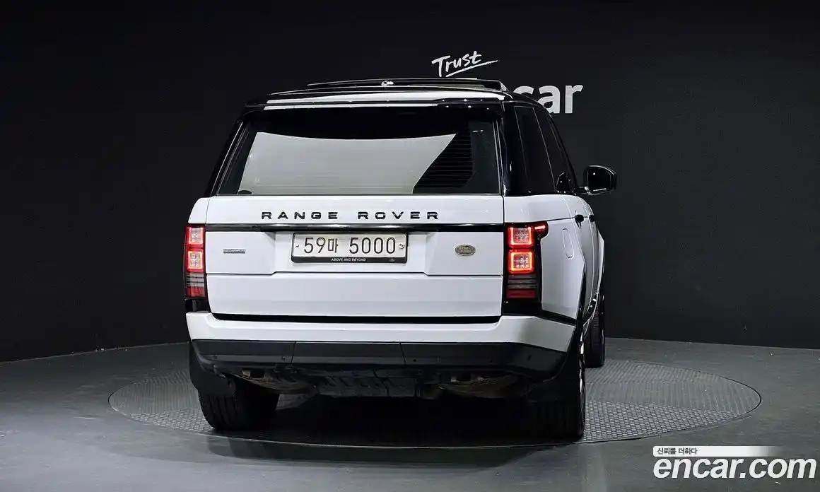 Land Rover Range-Rover 2015 4.4 гидро в Москве № 213712, фото 4